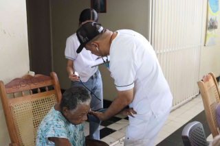 Jornada Salud Adultos Mayores (4)