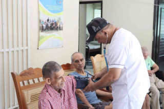 Jornada Salud Adultos Mayores (7)